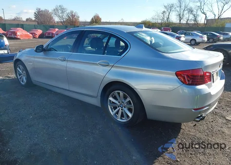 2015 BMW 528I xDrive из США, поврежденный, VIN WBA5A7C50FD628710